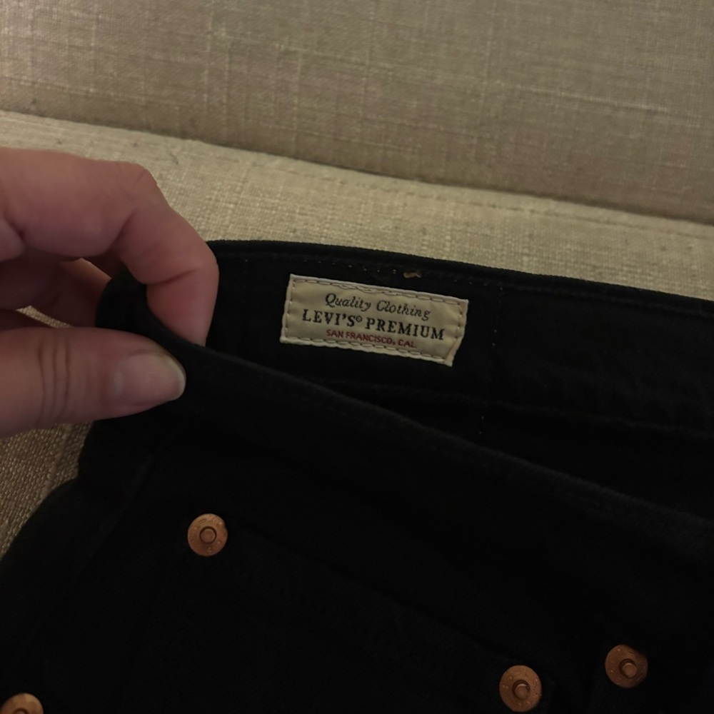 NWOT!! Levi’s 501 Original Cropped - Black Sprout 32x28 - Picture 6 of 7